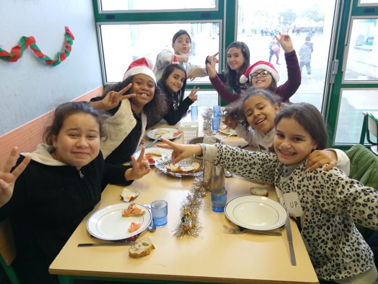 Photos du Repas de Noël à la cantine